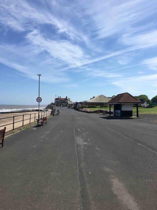 Sandy'S Cosy Cottage Hornsea Esterno foto